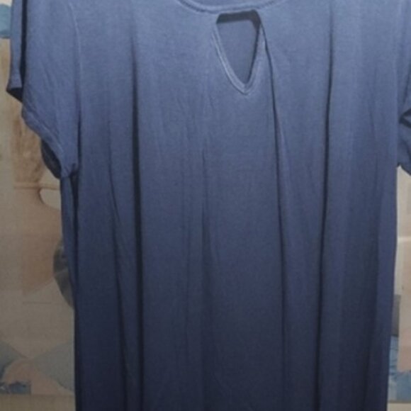Sunday Tops - Sunday Navy Keyhole Short Sleeve Top, EUC